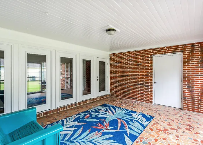 Holiday home 1585 E Blount St *