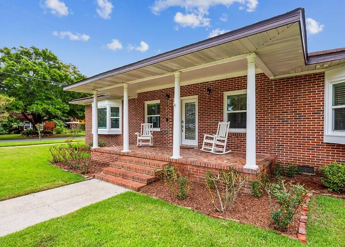 1585 E Blount St Holiday home *